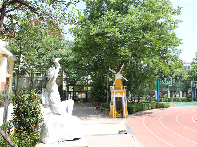 12校园美景 (10).jpg